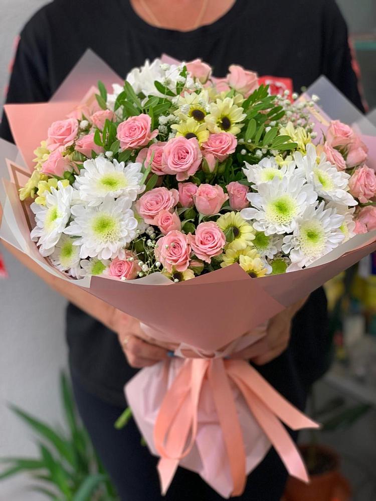 Букет цветов из: Розы и Хризантемы в Кондопоге