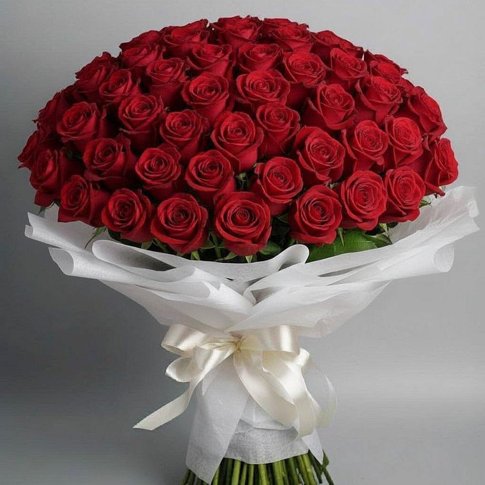 Букет 101 Красная роза Блэк Мэджик в Кондопоге