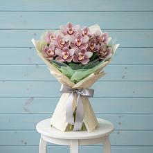 Букет цветов из:  Орхидеи и Розы в Кондопоге