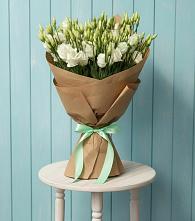 Букет цветов из:  Лизиантусы в Кондопоге