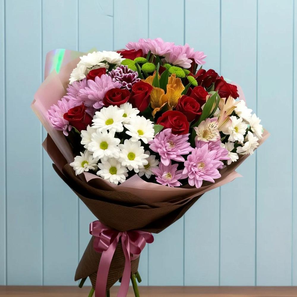 Букет цветов из: Розы, Хризантемы и Альстромерии в Кондопоге