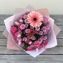 Букет цветов из:  Розы, Герберы и Хризантемы в Кондопоге