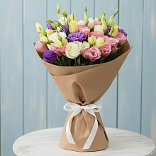 Букет цветов из:  Лизиантусы в Кондопоге