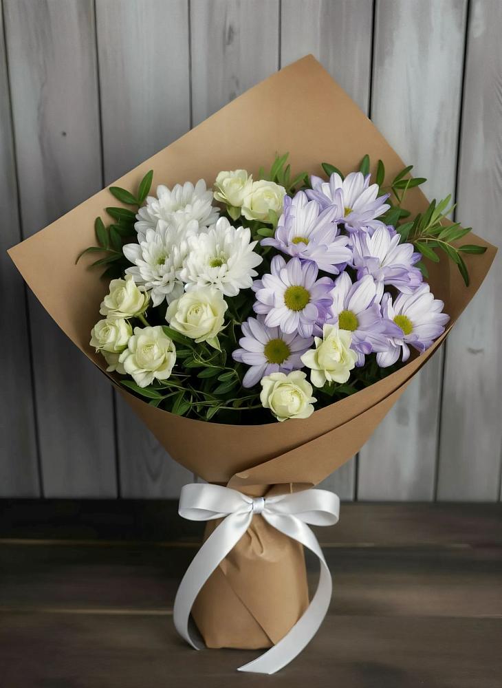 Букет цветов из: Хризантемы и Розы в Кондопоге