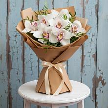 Букет цветов из:  Орхидеи и Розы в Кондопоге